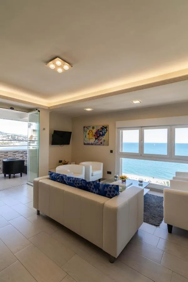 Royal Executive Suite Malaga Apartment